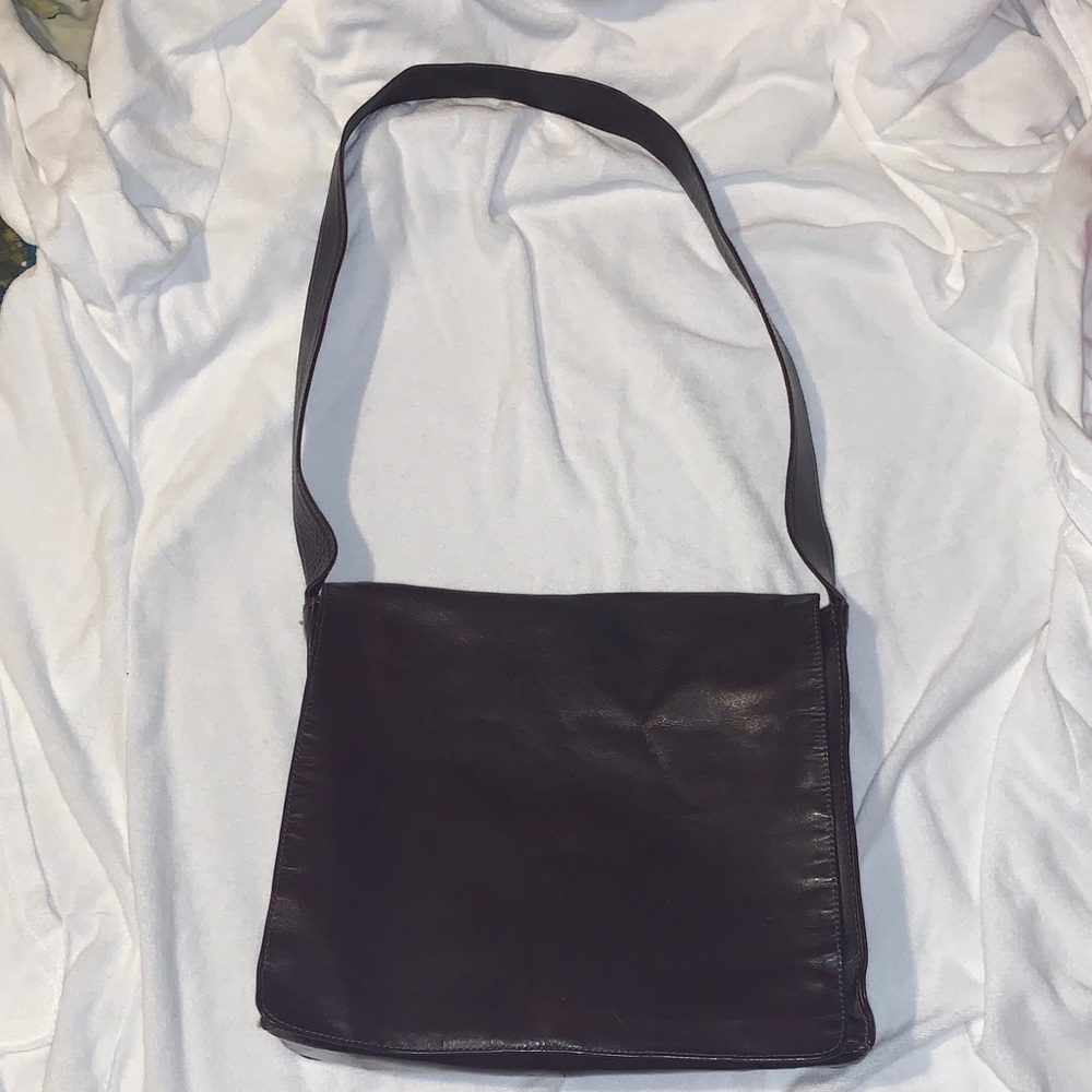 Pegabo Leather Shoulder Bag